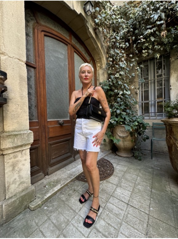 SHORT STELLA EN JEAN BLANC - AGOLDE